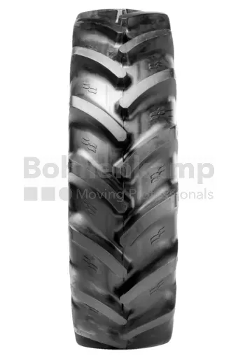 Pneu 420 / 80 R 46, 385
